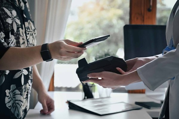 How to Leverage Contactless Technologies in Real Estate Transactions Post-Pandemic?